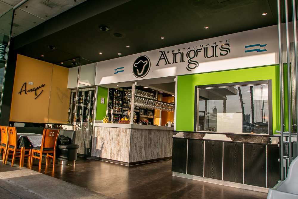 Restaurante En Málaga Angus Muelle Uno